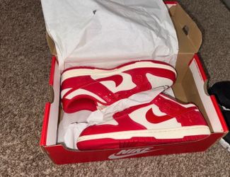 Women’s new in box Nikes