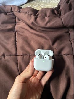 AirPods gen 4