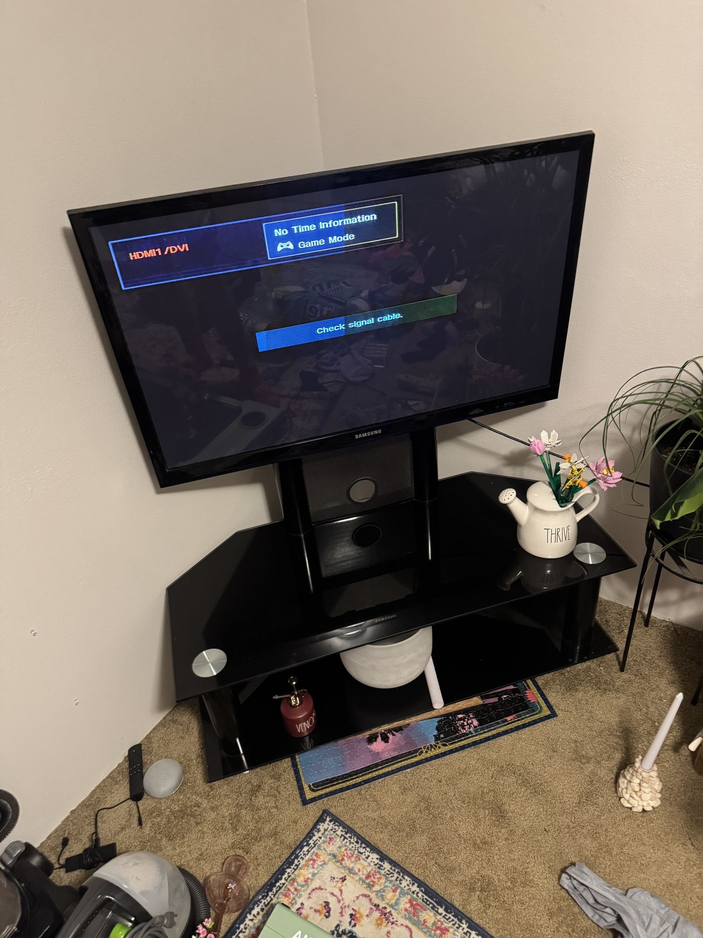 Working Tv And Tv Stand