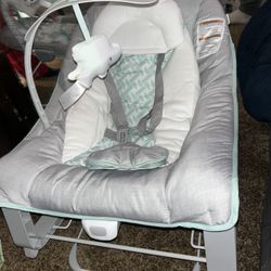 Baby bouncer 