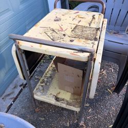 Cisco Vintage Mid Century Metal Rolling Cart