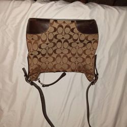 Coach Lime Green Mini Purse Wristlet for Sale in Salem, OR - OfferUp