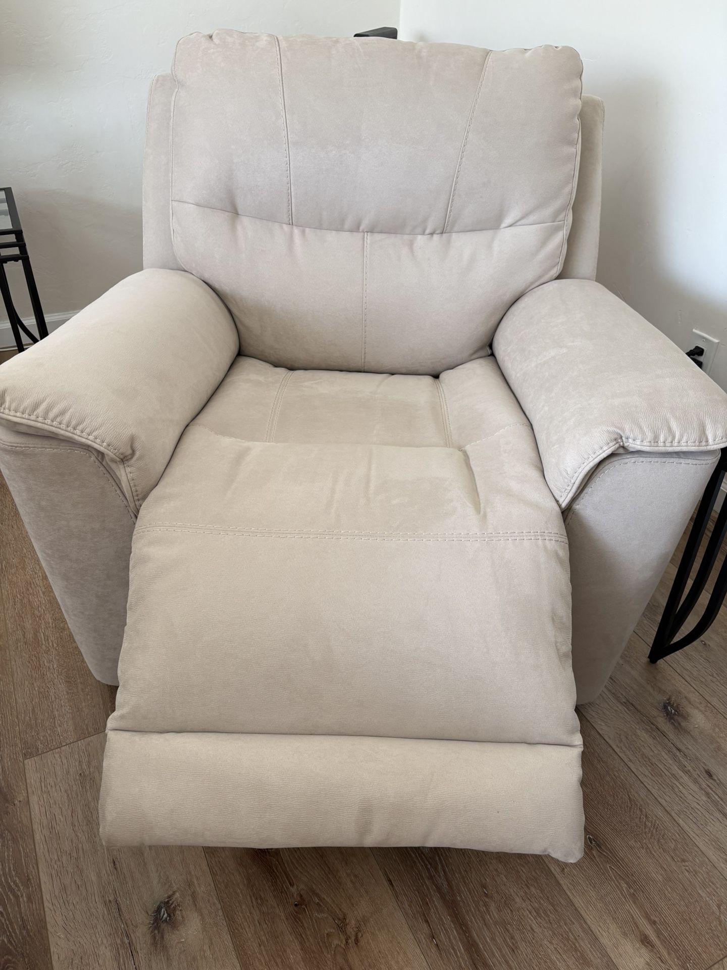 Recliner Chair