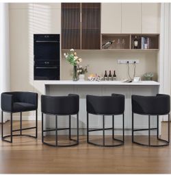 4 low bar stools