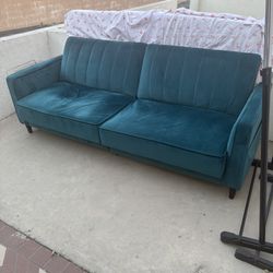 Pouuin Sapphire Coastal  Blue Velvet...  Pick Up Today For $50