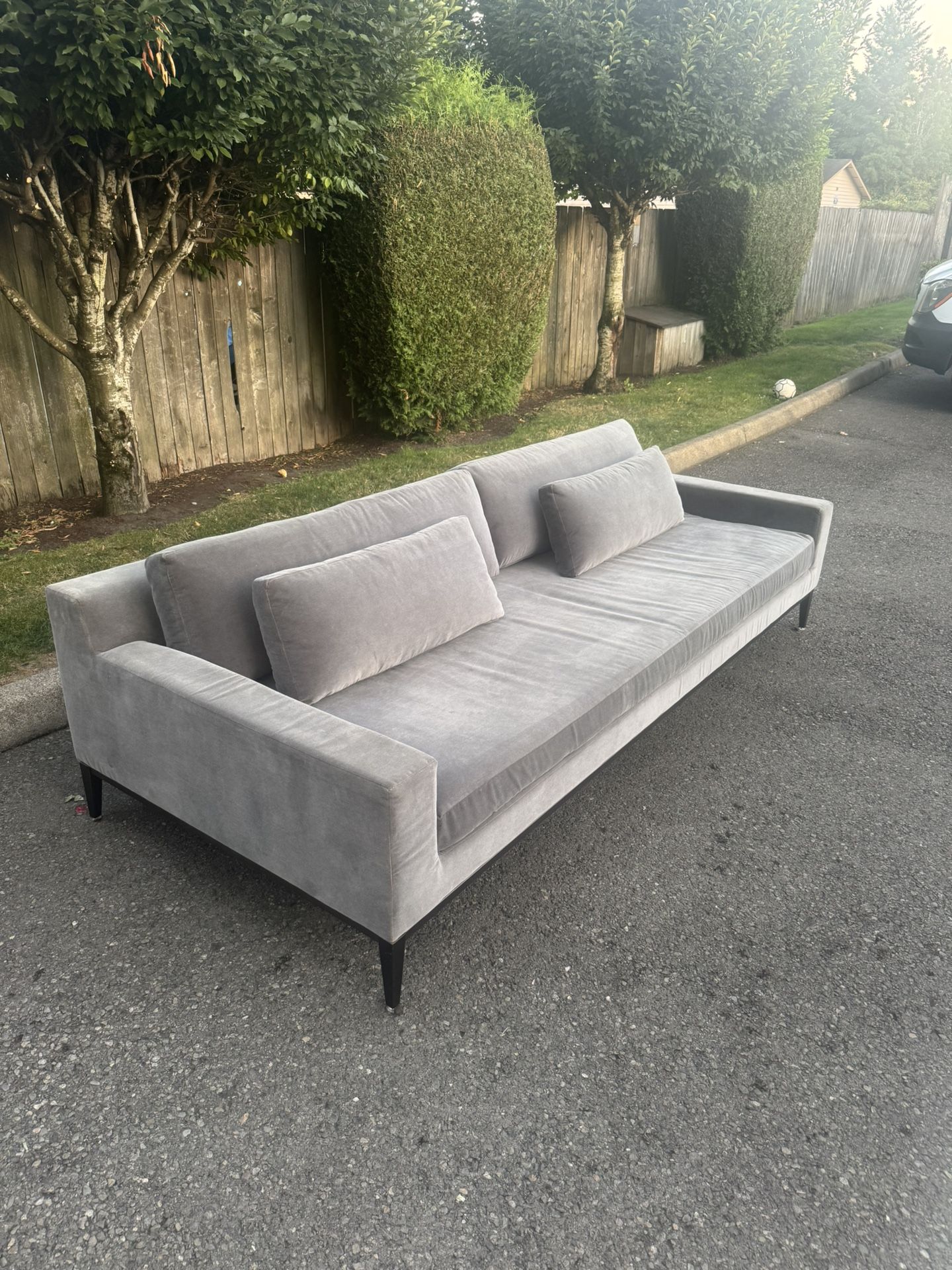 RH Restoration Hardware Cauch sofa FREE DELIVERY 🚚