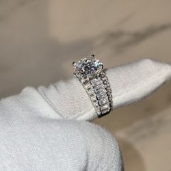 Woman's Icy Ring