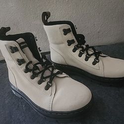 Dr Marten Womens Comb Combat Boots Size 7 Cream Color