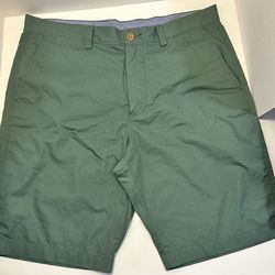 J. Crew Sage Green  Club Shorts Size 36 10.5" Ins Cotton Flat Front Men Adult