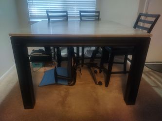 Two -Tone Wood Dining Table Set w/Removable Leaf + 4 Chairs