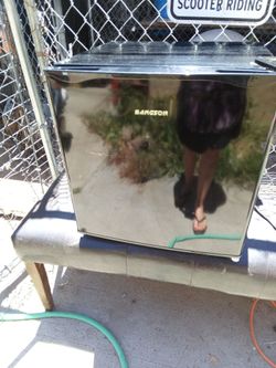 Mini  refrigerator
