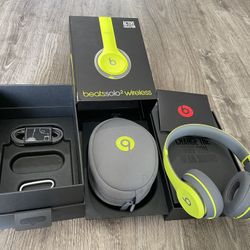 Active collection Beats solo 2 LIMITED EDITION 