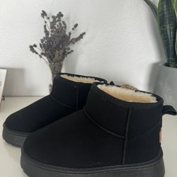 New Winter Women’s Shoes/ Boots Size 41 (8.5-9)