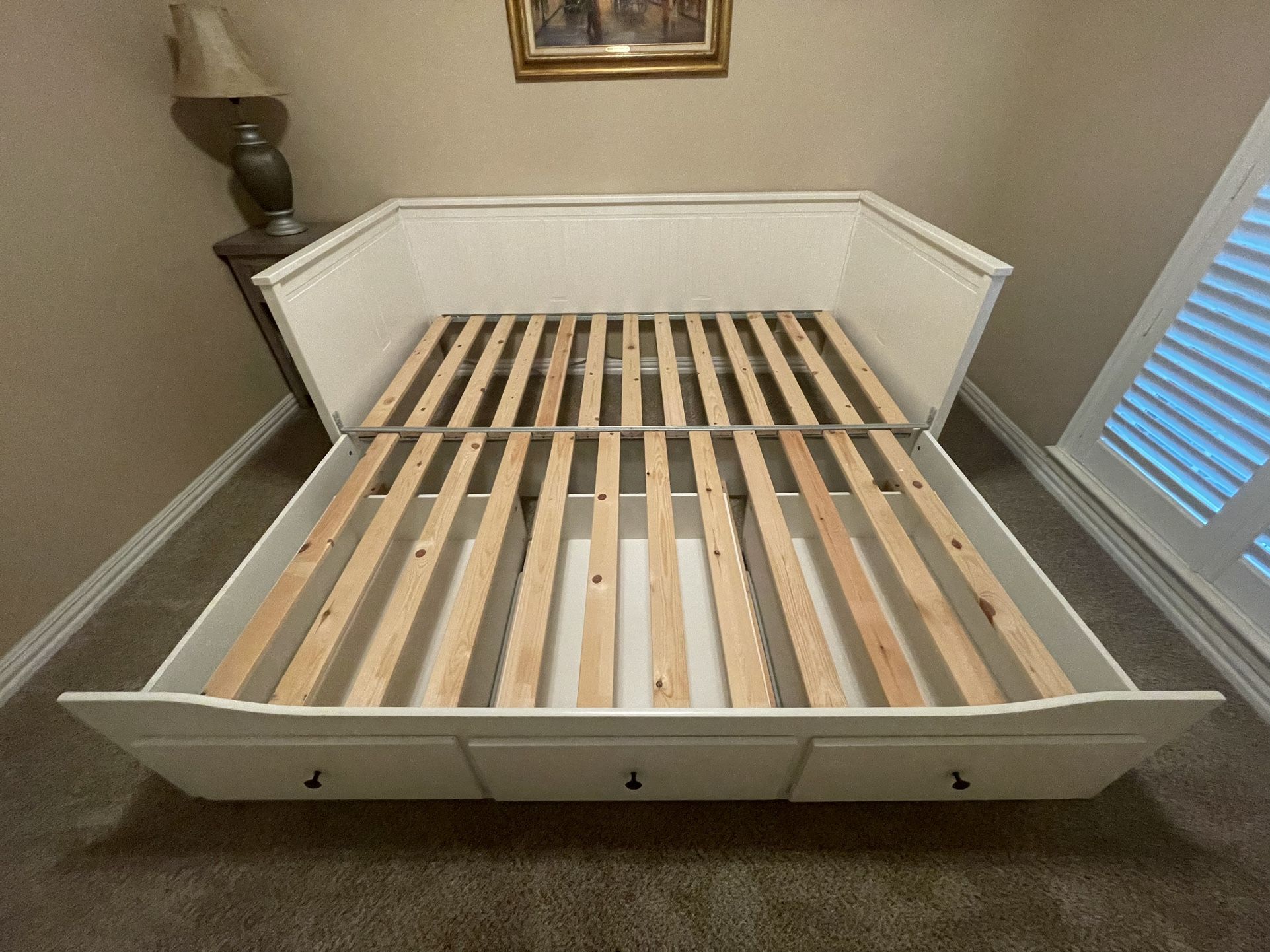 IKEA Twin / Trundle Bed / Day Bed w/ 3 Drawers for Sale in San Antonio