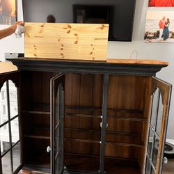 Display Cabinet