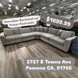 Henredon 3 Pc Sectional W/ Power Headrests  