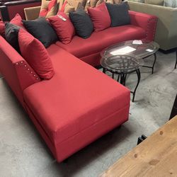 Sectional 799