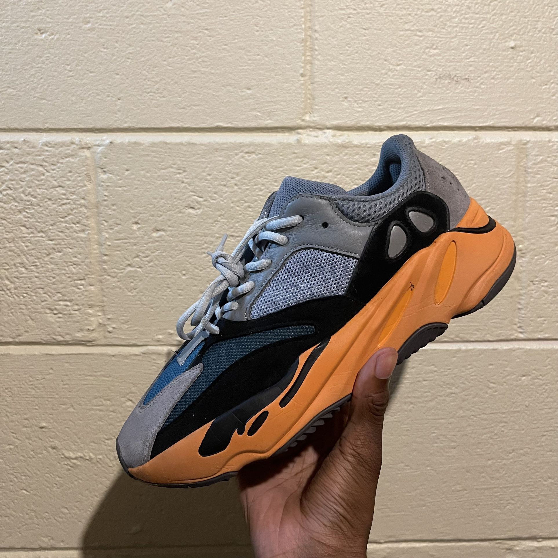 Yeezy 700 WASH ORANGE // 11