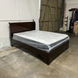 Queen Bed $260