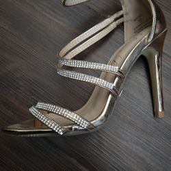 New High Heels Size 5 5