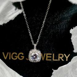 Silver jewelry necklace
