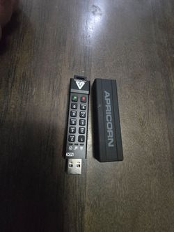 Apricorn Aegis Secure Key 3NX hardware-encrypted USB