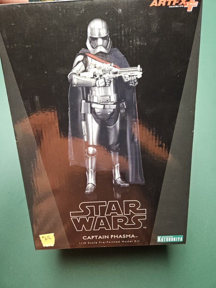NEW, UNOPENED Star Wars Kotobukiya Captain Phasma 1/10 Scale Pre-painted Model Kit