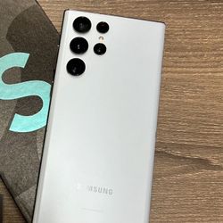 Samsung Galaxy S22 Ultra 5G 