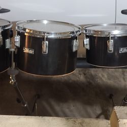 Bateria DRUMS Set of 4 Concert Toms CB700 / Pearl Made In Taiwan with Ludwig Stands  Everything You See For $185.00