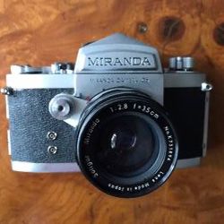 MIRANDA 35mm Film Camera