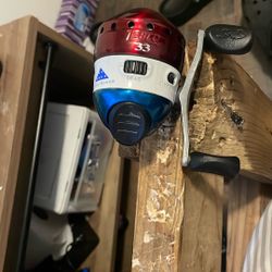 Zebco Reel Folds Or Honor