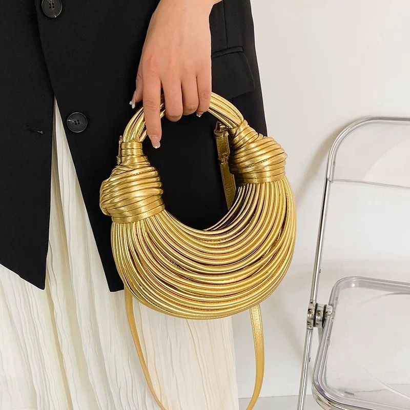 Personality creative niche unique design wire bag noodle bag