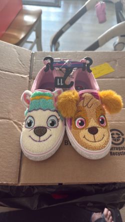 Paw patrol shoes size 11kids
