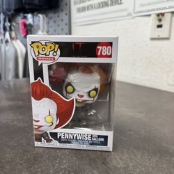 PENNYWISE WITH BALLOON POP FIGURE COLLECTIBLE TOY 780 