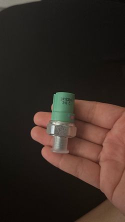 TRQ oil pressure switch