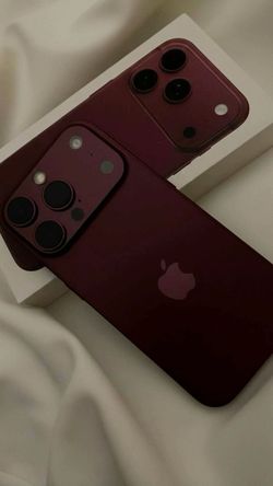 Apple IPhone 17 Pro Max 256gb  Unlocked, FREE Smartwach/ Headphones. Pay $1 Today Rest in payments. NO CREDIT NEEDED FINANCING