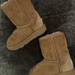 Uggs toddler 7 