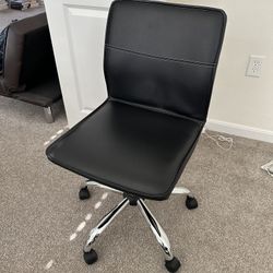 Amazon Basics Modern Armless Office Desk Chair - Height Adjustable, 360-Degree Swivel, 275Lb Capacity, 22.05" D x 18.31" W x 33.46" H, Black/Chrome