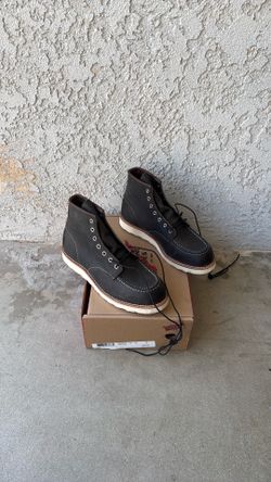 Red Wing Men’s Boots Size 9 Soft Toe