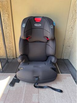 Graco Grow With Me Carseat
