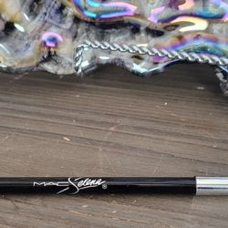 MAC -Selenaville- Lip Pencil Selena La Reina Collection