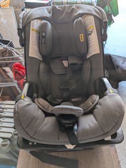 Doona Infant Car Seat, Stroller and Carrying Bag
