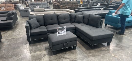 Sectional couch new in box
