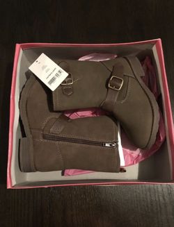 Girls sz 10 boots from Carter’s