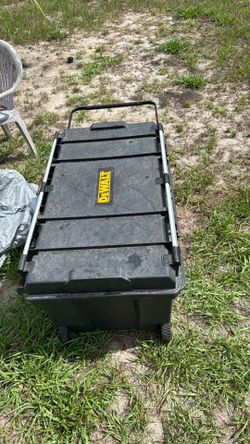 Thought chest heavy duty Dewalt