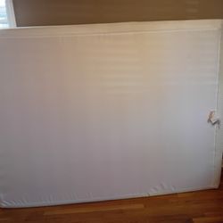 QUEEN SIZE MEMORY FOAM MATTRESS