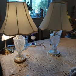 VERY NICE Set Of CRYSTAL Clear GLASS LAMPS 
