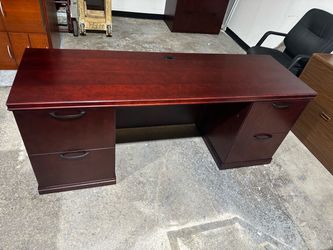 OFFICE/HOME DESK COMPUTER DESK