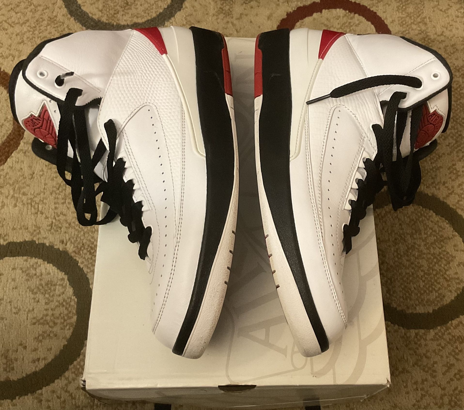 Jordan 2 “Chicago” (Men’s Size 9/Women’s Size 10.5)