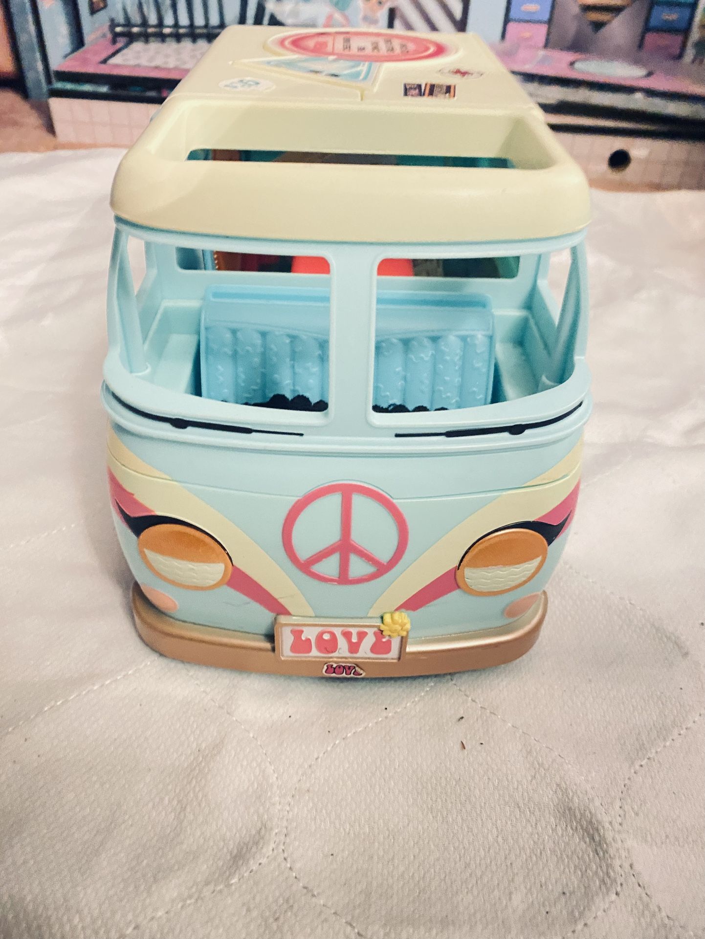 lol Dolls Mini Bus